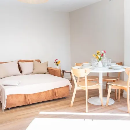 T2 Proche De La Apartamento Saint-Raphaël