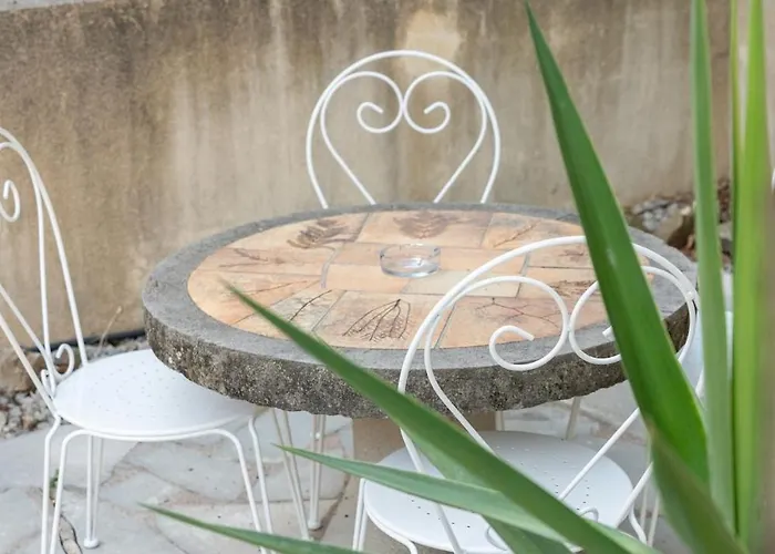 T2 Proche De La Сен-Рафаэль